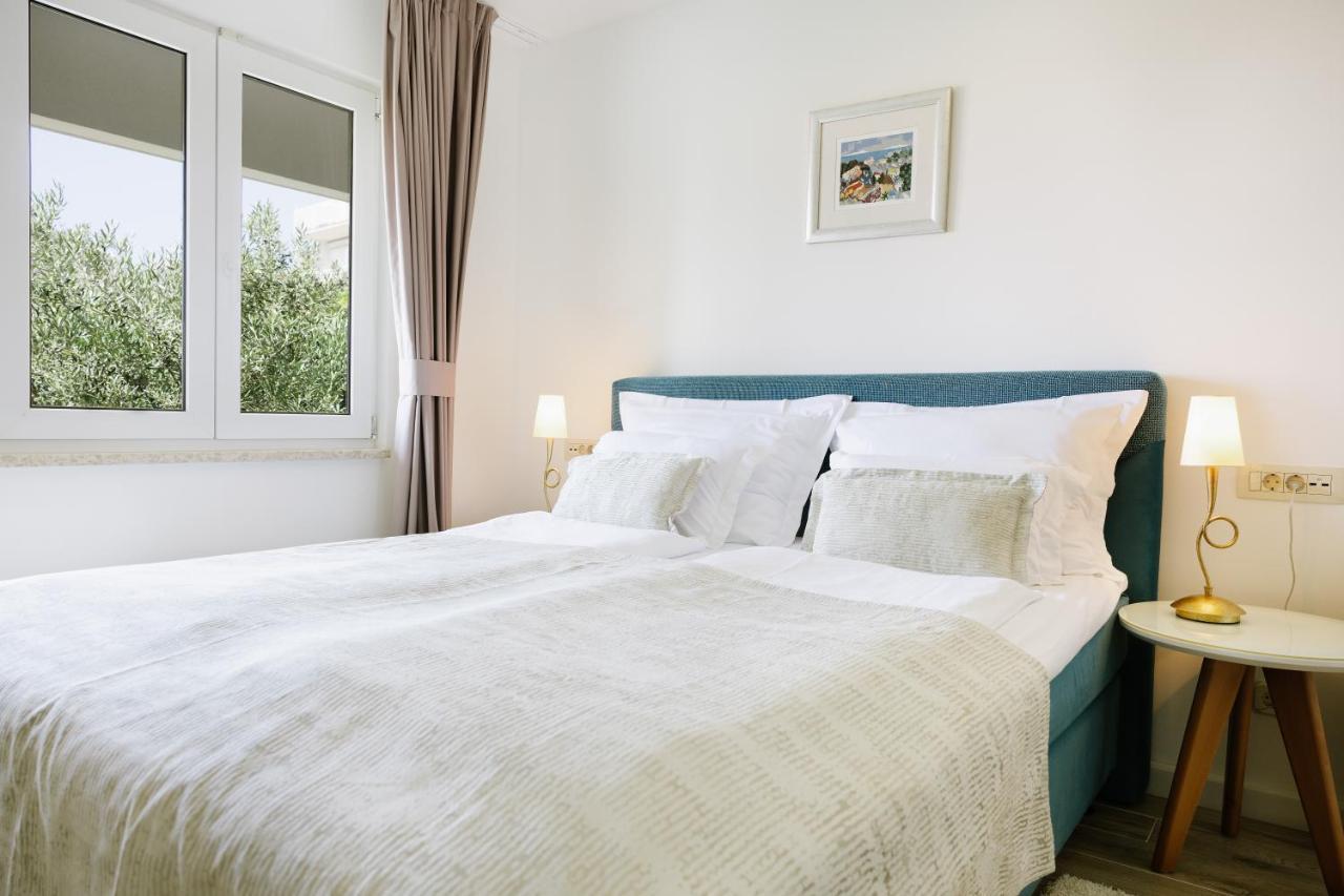Pharia Hotel And Apartments - By The Beach Hvar Town Exterior foto